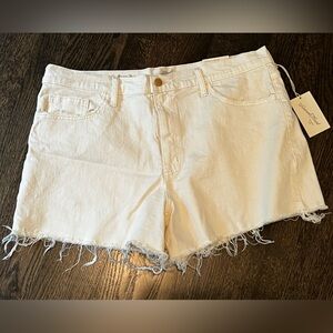 NWT Universal Thread Cream High-Rise Shortie Jean Shorts w/ Distressed Raw Hem